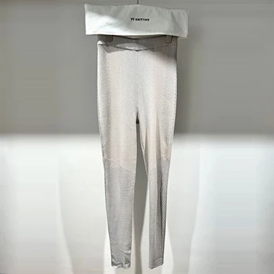السراويل الصوفية النسائية الحياكة في الهواء الطلق